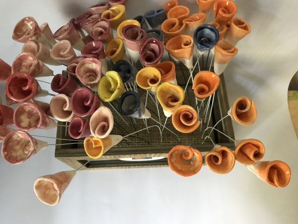 Ceramic Flowers - Mixed bunch of 12 - Image 11