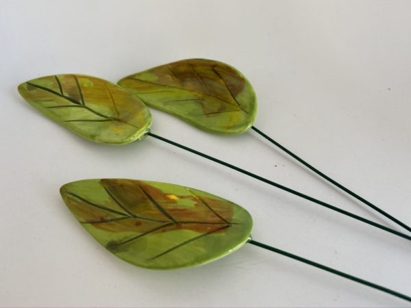 Ceramic Flowers - Mixed bunch of 12 - Image 17