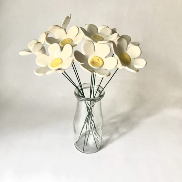 White Ceramic Daisies- Bunch of 3 - Image 3