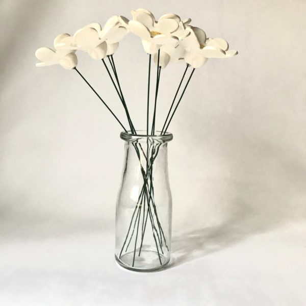 White Ceramic Daisies- Bunch of 3 - Image 5