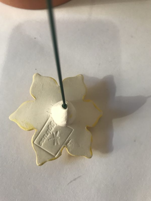 Ceramic Jonquils - Bunch of 3 - Image 5